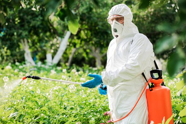 How To Choose The Best Coverall For Pesticide Spraying