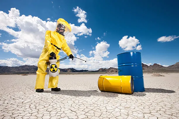 What Do the Different Colors of HAZMAT Suits Mean? 4 yellow chemical suit
