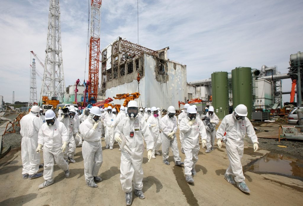 protective clothing for nuclear radiation
