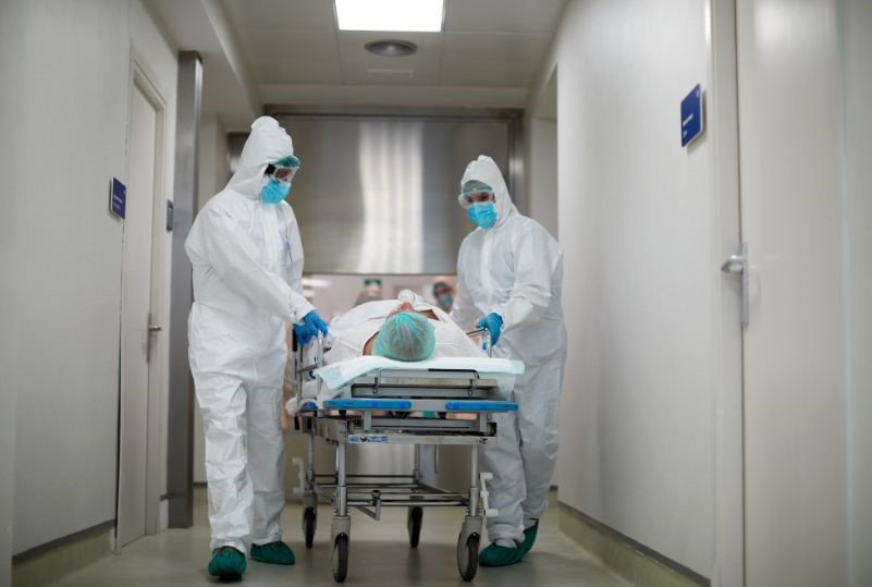 Disposable Protective Coveralls for Medical Use